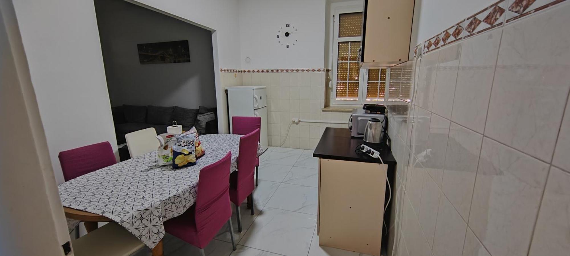 Apartma Leon